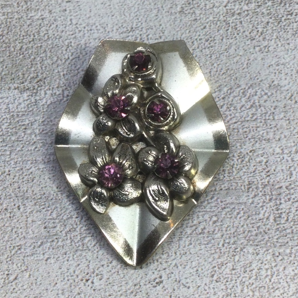 Vintage Art Deco Dress Clip Silver Tone Floral Purple Rhinestones 1930s Jewelry - Picture 2 of 9
